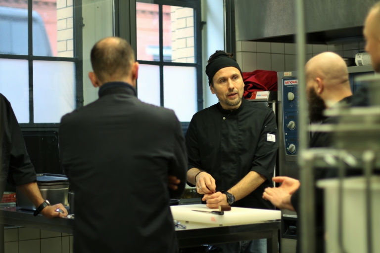 Schulung bei professionellen Köchen